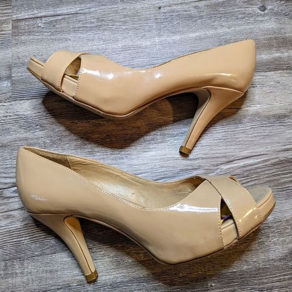 Madden Girl Nude Peep Toe Pumps Size 7.5 - Picture 4 of 9